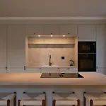 Appartement Large With Sea View And Parking *