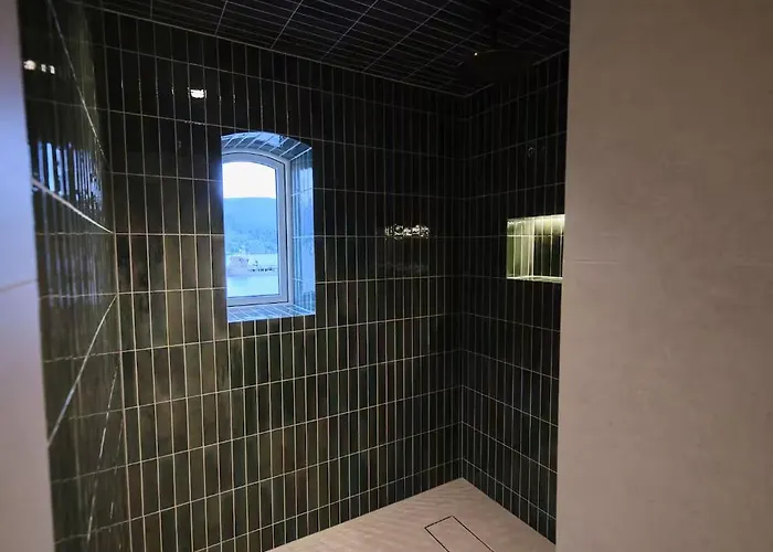 Large With Sea View And Parking * Ålesund